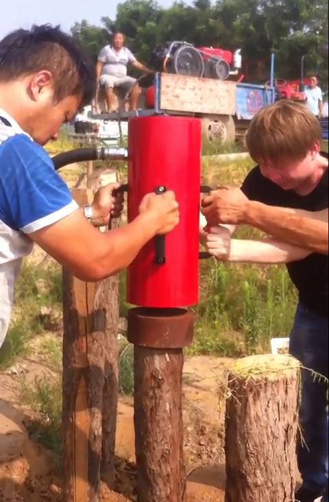 防汛氣動(dòng)打樁機(jī)